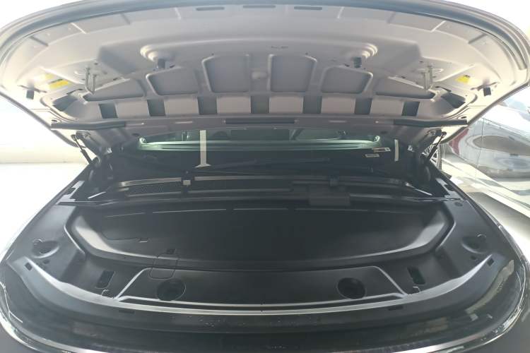Used XPeng G6 2025 625 Long-Range Max Flagship Edition Engine Bay