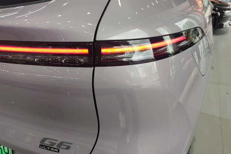 Used XPeng G6 2025 625 Long-Range Max Flagship Edition Exterior 3