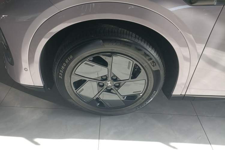 Used XPeng G6 2025 625 Long-Range Max Flagship Edition Exterior 7