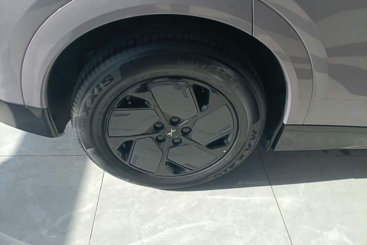 Used XPeng G6 2025 625 Long-Range Max Flagship Edition Exterior 8