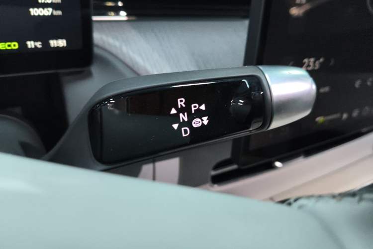 Used XPeng G6 2025 625 Long-Range Max Flagship Edition Gear Lever