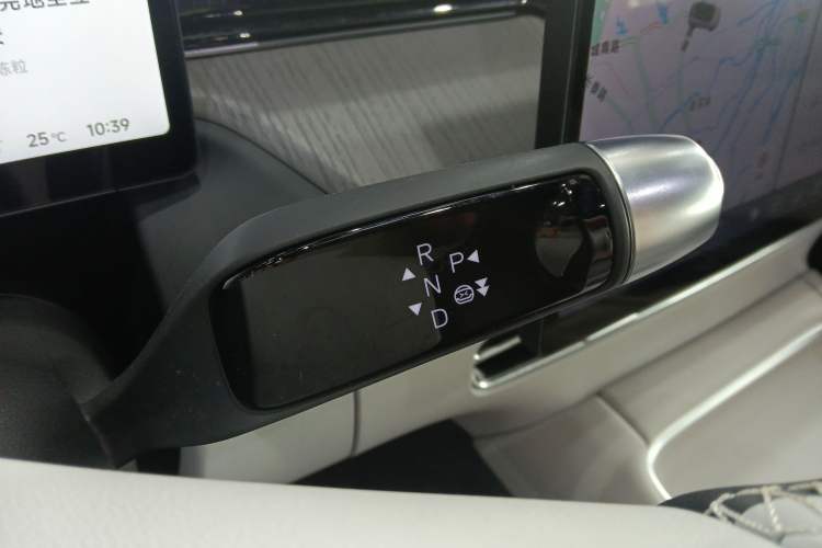 Used XPeng G6 2025 625 Long-Range Max Flagship Edition Gear Lever