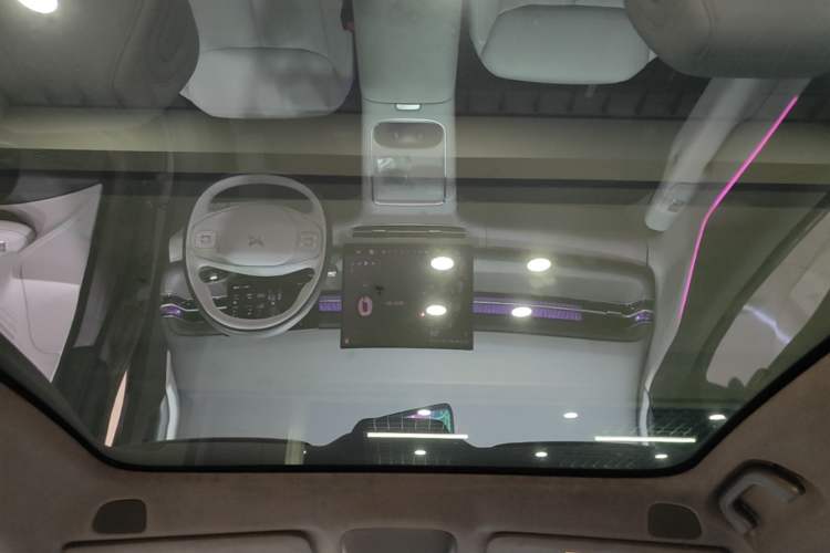 Used XPeng G6 2025 625 Long-Range Max Flagship Edition Headliner