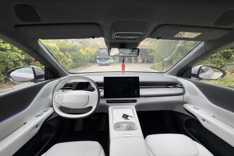 Used XPeng G6 2025 625 Long-Range Max Flagship Edition Interior 2