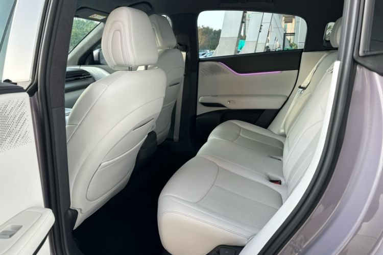 Used XPeng G6 2025 625 Long-Range Max Flagship Edition Interior 2