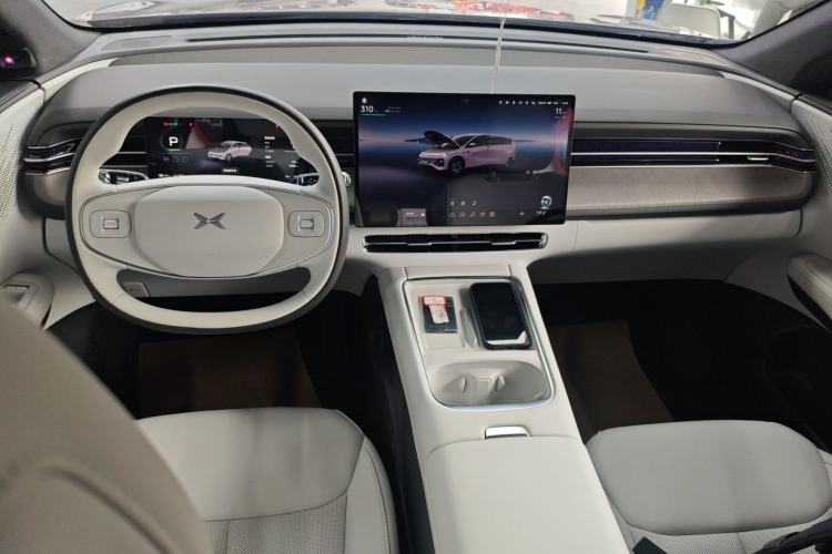 Used XPeng G6 2025 625 Long-Range Max Flagship Edition Interior 2