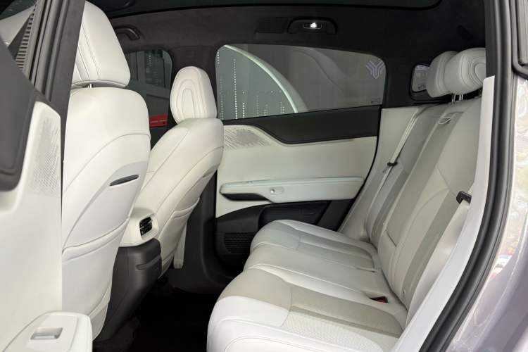 Used XPeng G6 2025 625 Long-Range Max Flagship Edition Interior 2