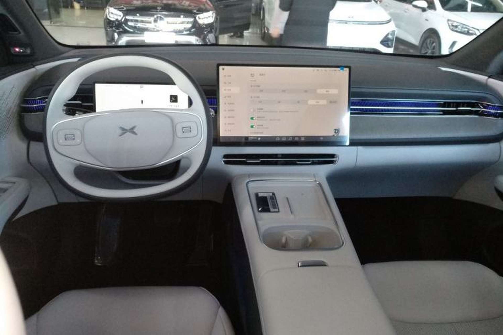 Used XPeng G6 2025 625 Long-Range Max Tech Edition Interior 2