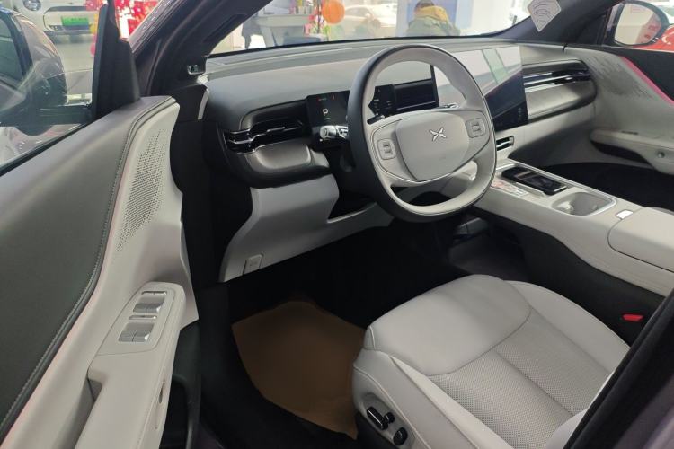 Used XPeng G6 2025 625 Long-Range Max Flagship Edition Interior 3