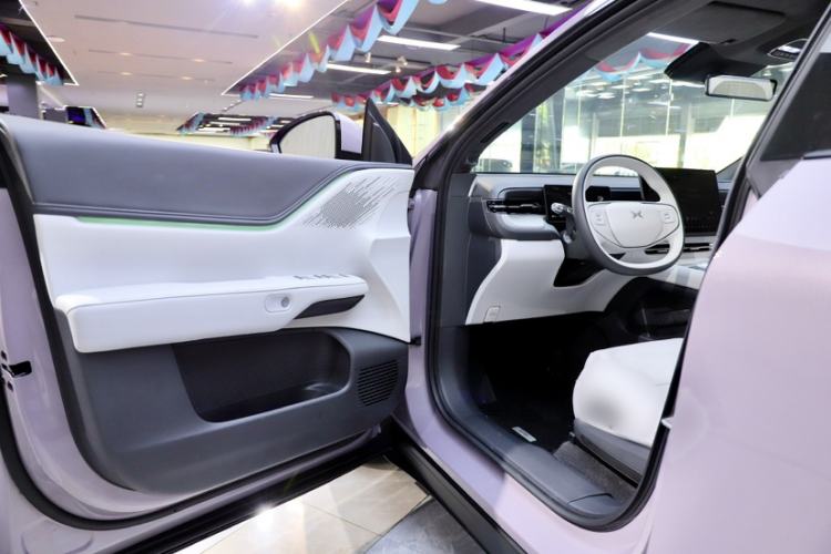 Used XPeng G6 2025 625 Long-Range Max Flagship Edition Interior 3