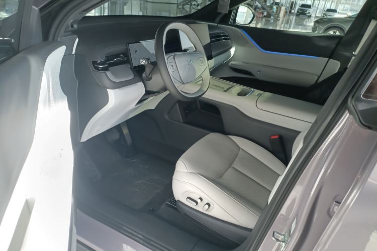 Used XPeng G6 2025 625 Long-Range Max Flagship Edition Interior 3
