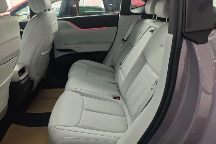 Used XPeng G6 2025 625 Long-Range Max Flagship Edition Interior 4