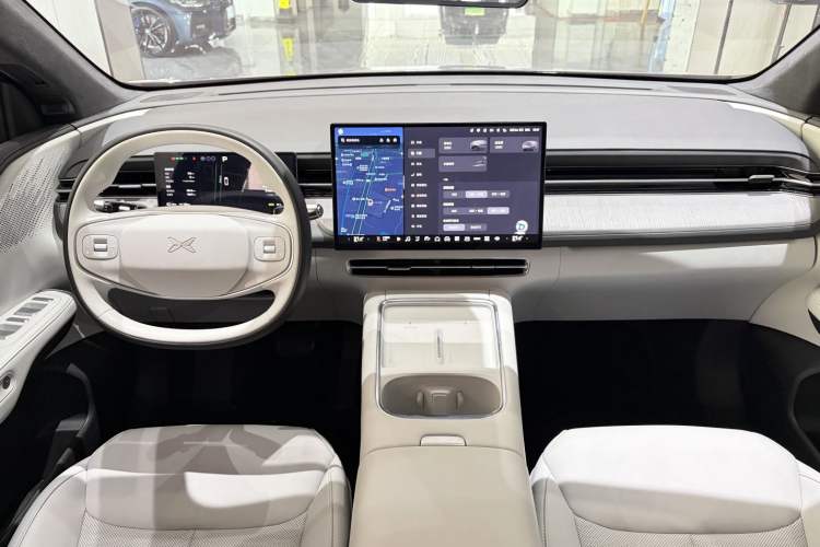 Used XPeng G6 2025 625 Long-Range Max Flagship Edition Interior 4