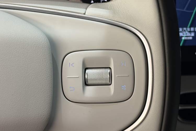 Used XPeng G6 2025 625 Long-Range Max Flagship Edition Interior 8