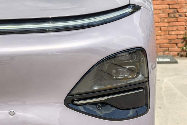 Used XPeng G6 2025 625 Long-Range Max Flagship Edition Left Front Headlight