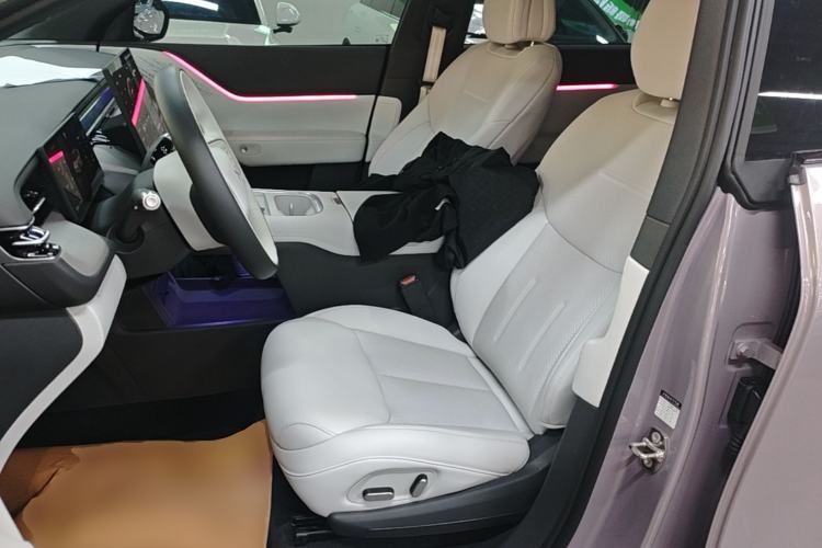 Used XPeng G6 2025 625 Long-Range Max Tech Edition Left Front Seat
