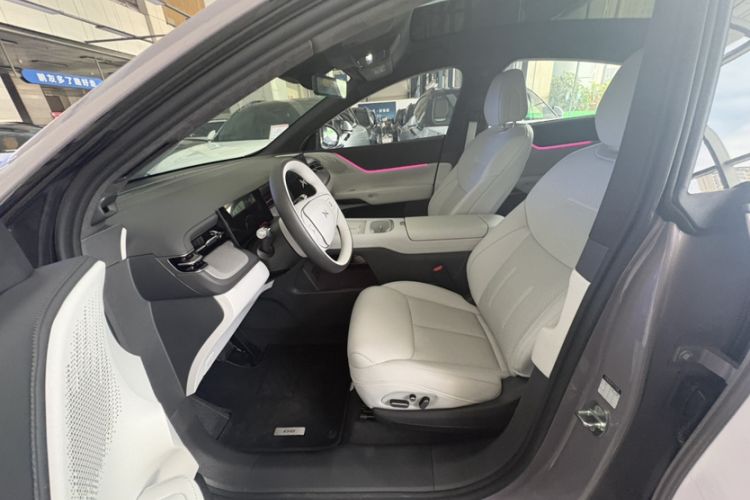 Used XPeng G6 2025 625 Long-Range Max Flagship Edition Left Front Seat