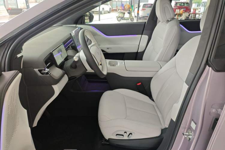 Used XPeng G6 2025 625 Long-Range Max Flagship Edition Left Front Seat