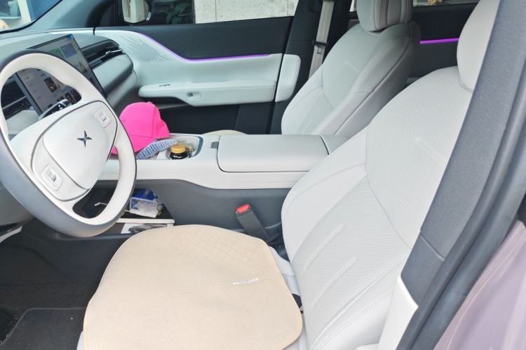 Used XPeng G6 2025 625 Long-Range Max Tech Edition Left Front Seat