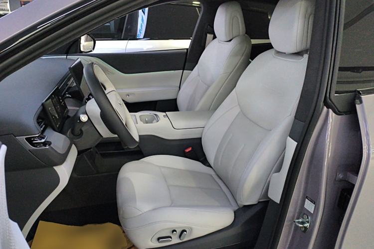 Used XPeng G6 2025 625 Long-Range Max Flagship Edition Left Front Seat