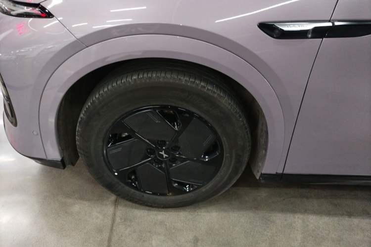Used XPeng G6 2025 625 Long-Range Max Flagship Edition Left Front Wheel Hub
