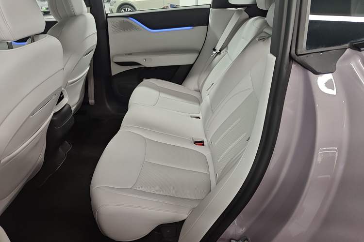 Used XPeng G6 2025 625 Long-Range Max Flagship Edition Left Rear Seat