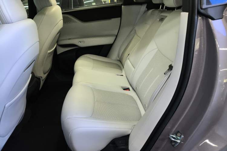 Used XPeng G6 2025 625 Long-Range Max Flagship Edition Left Rear Seat