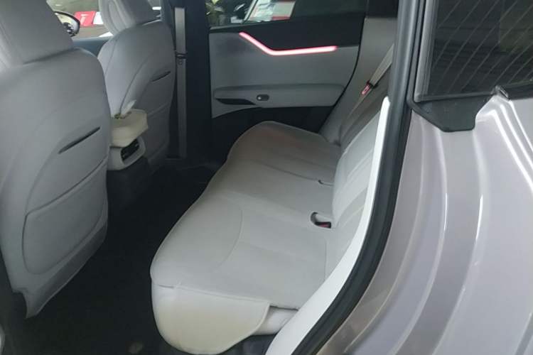 Used XPeng G6 2025 625 Long-Range Max Flagship Edition Left Rear Seat