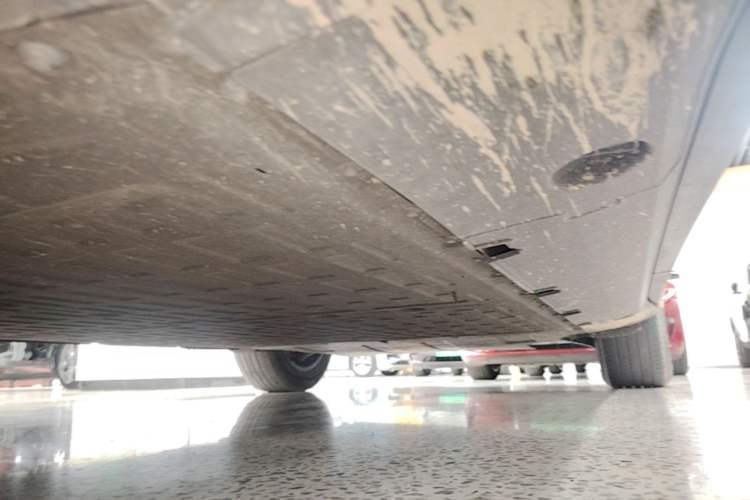 Used XPeng G6 2025 725 Ultra-Long Range Max Flagship Edition Left Side Sill