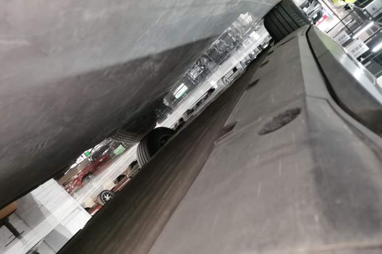 Used XPeng G6 2025 625 Long-Range Max Flagship Edition Left Side Sill