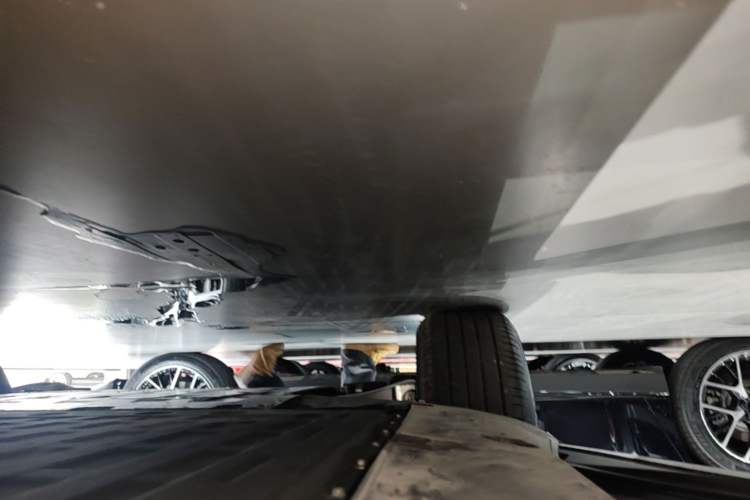 Used XPeng G6 2025 625 Long-Range Max Flagship Edition Left Side Sill