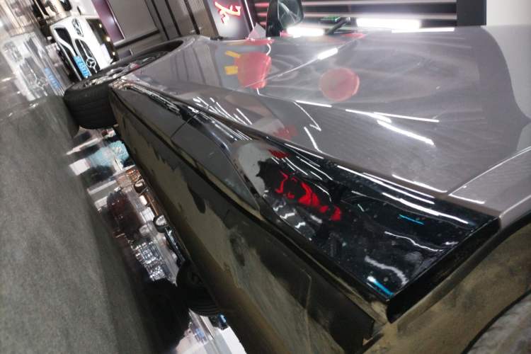 Used XPeng G6 2025 625 Long-Range Max Flagship Edition Left Side Sill