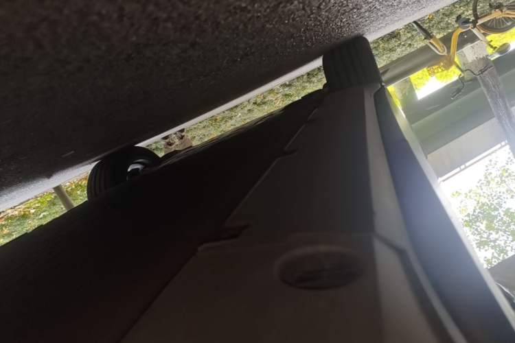 Used XPeng G6 2025 625 Long-Range Max Flagship Edition Left Side Sill