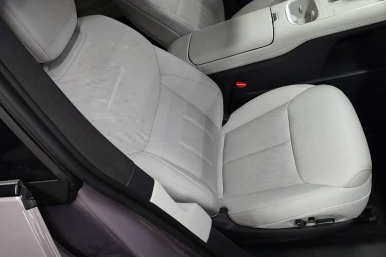 Used XPeng G6 2025 625 Long-Range Max Flagship Edition Right Front Seat