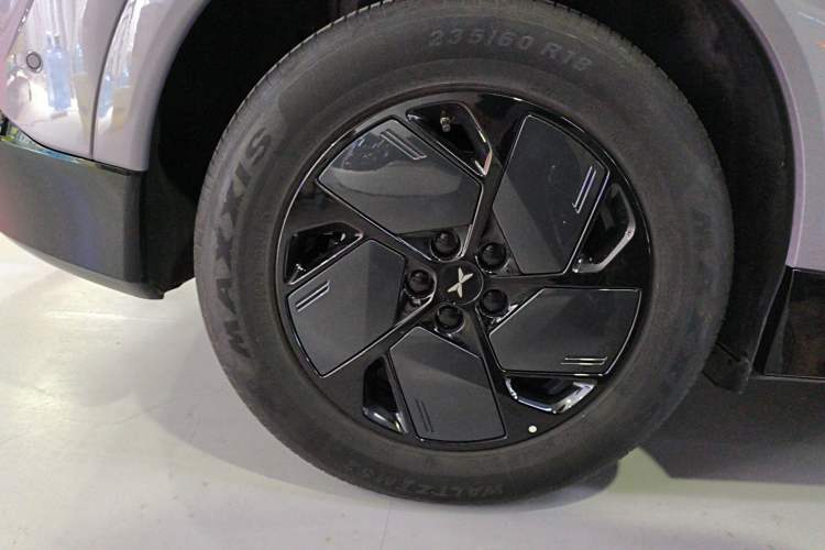 Used XPeng G6 2025 625 Long-Range Max Flagship Edition Right Rear Wheel Hub