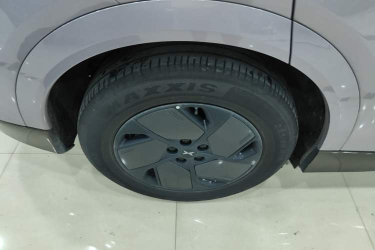 Used XPeng G6 2025 625 Long-Range Max Flagship Edition Right Rear Wheel Hub