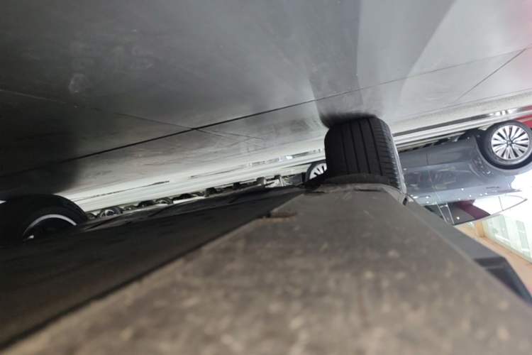 Used XPeng G6 2025 625 Long-Range Max Flagship Edition Right Side Sill