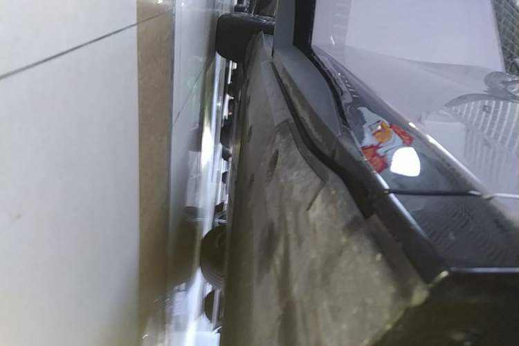 Used XPeng G6 2025 625 Long-Range Max Flagship Edition Right Side Sill