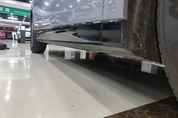 Used XPeng G6 2025 625 Long-Range Max Flagship Edition Right Side Sill