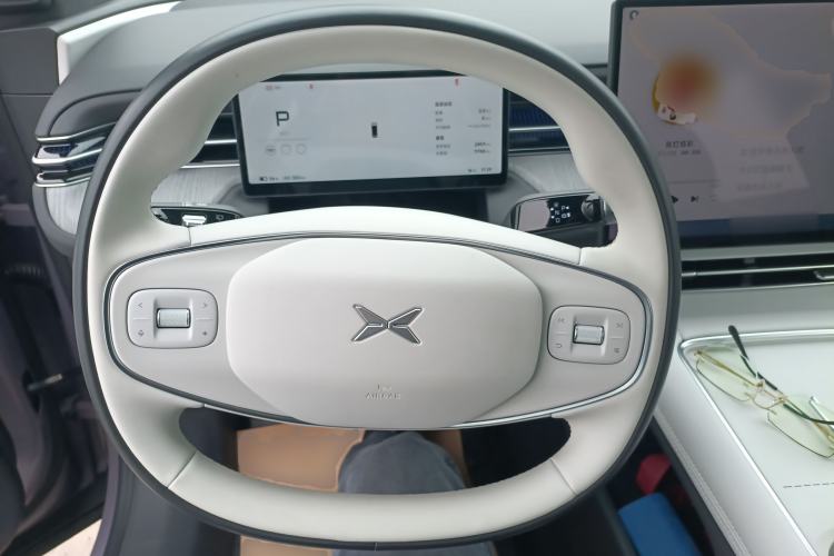 Used XPeng G6 2025 625 Long-Range Max Flagship Edition Steering Wheel
