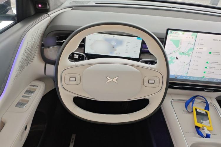 Used XPeng G6 2025 625 Long-Range Max Flagship Edition Steering Wheel