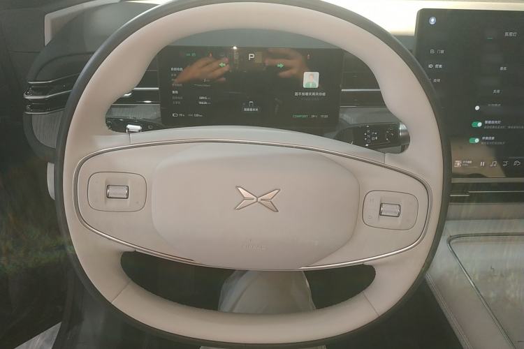 Used XPeng G6 2025 625 Long-Range Max Flagship Edition Steering Wheel