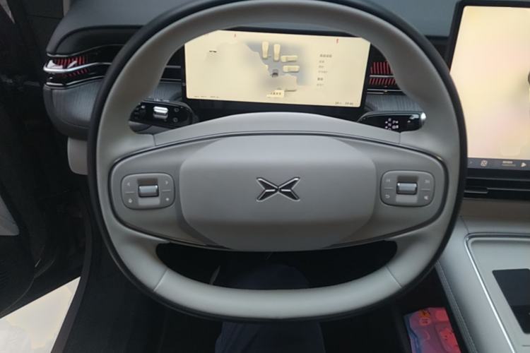 Used XPeng G6 2025 625 Long-Range Max Flagship Edition Steering Wheel