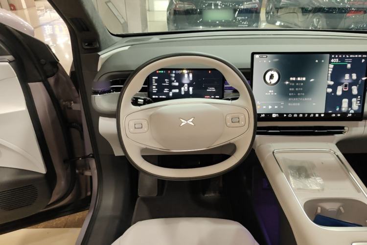 Used XPeng G6 2025 625 Long-Range Max Flagship Edition Steering Wheel