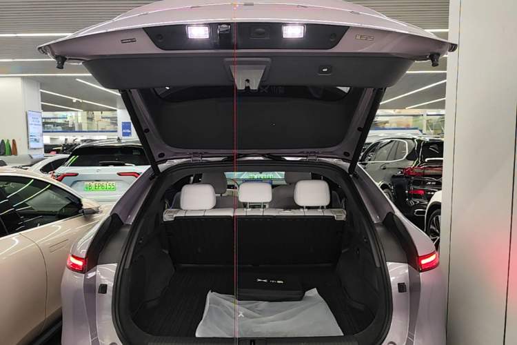 Used XPeng G6 2025 625 Long-Range Max Flagship Edition Trunk