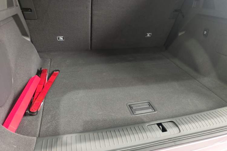 Used XPeng G6 2025 625 Long-Range Max Flagship Edition Trunk