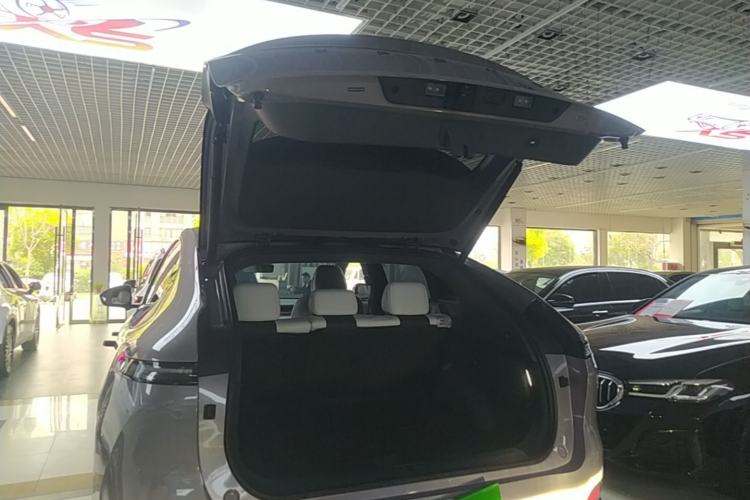 Used XPeng G6 2025 625 Long-Range Max Flagship Edition Trunk