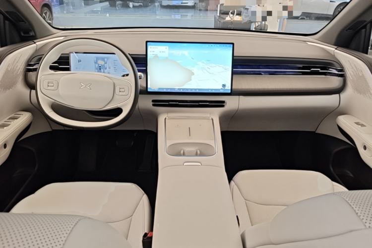 Used XPeng G6 2025 625 Long-Range Max Tech Edition Center Console