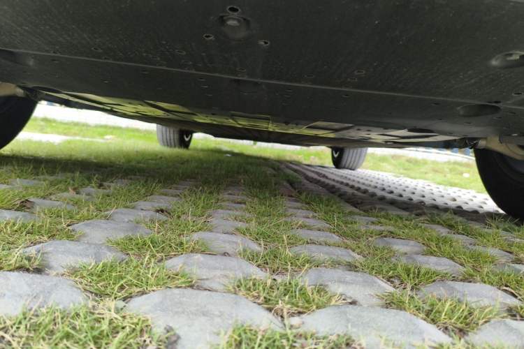 Used XPeng G6 2025 625 Long-Range Max Tech Edition Chassis Front