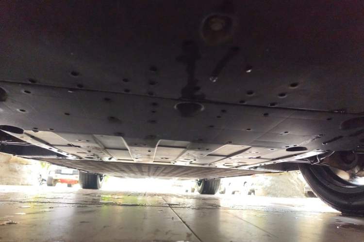 Used XPeng G6 2025 625 Long-Range Max Flagship Edition Chassis Front